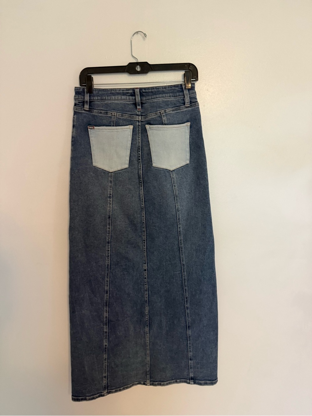 Alice + Olivia Skirt Rye Maxi in Two Tone Blue Denim - Picture 11 of 11